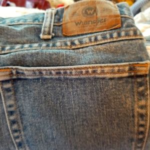 Wrangler 40×30 soft jeans